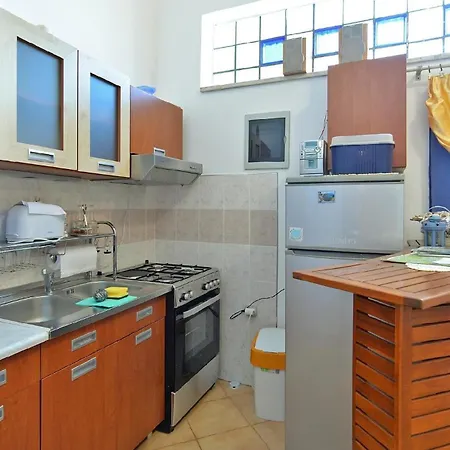 Apartment Fuer 2 Personen Ca 32 Qm In Sijana, Istrien Istrische Riviera Pula