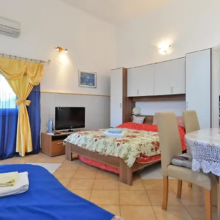 Fuer 2 Personen Ca 32 Qm In Sijana, Istrien Istrische Riviera