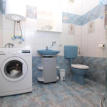 Apartment Fuer 2 Personen Ca 32 Qm In Sijana, Istrien Istrische Riviera *